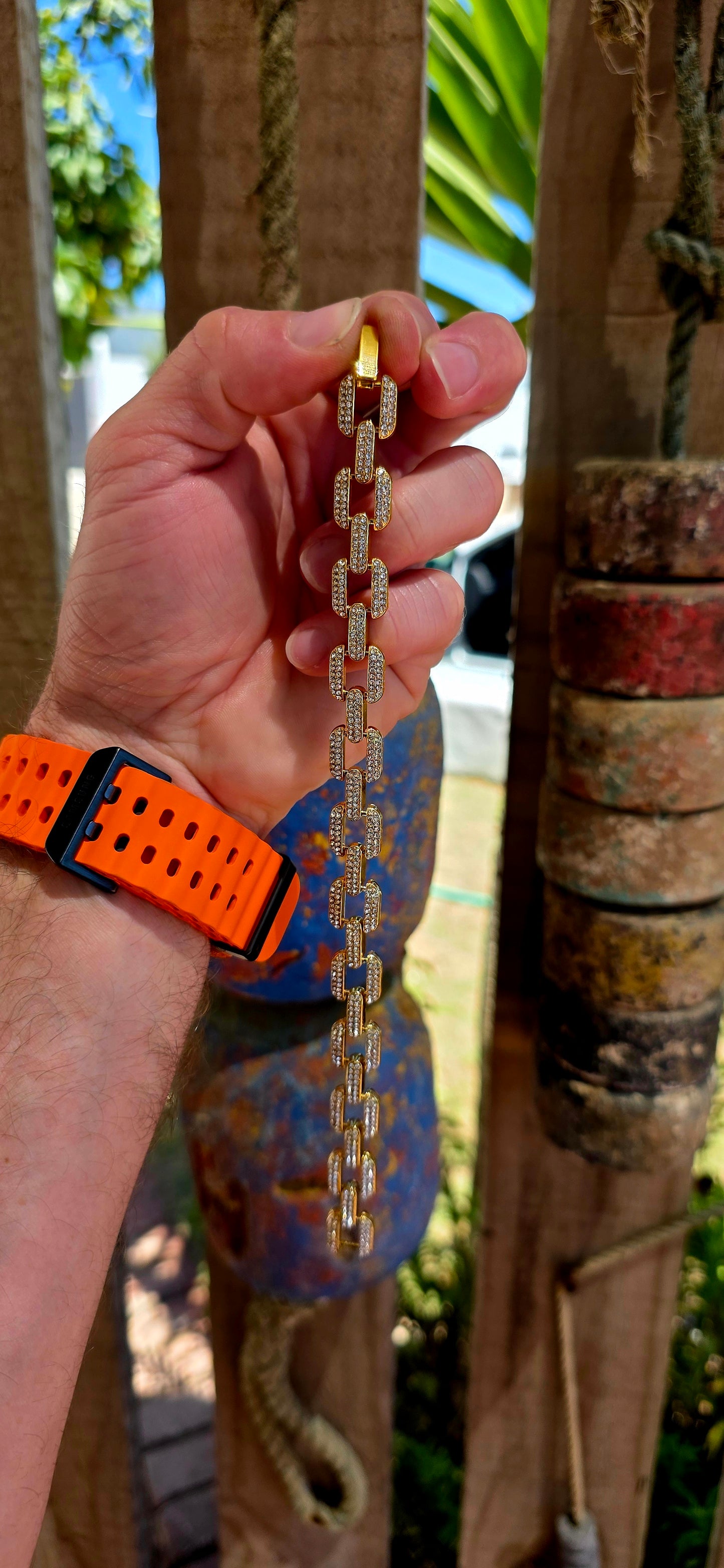 This is not your delicate everyday chain — this is structured wrist presence with serious luxury street energy.