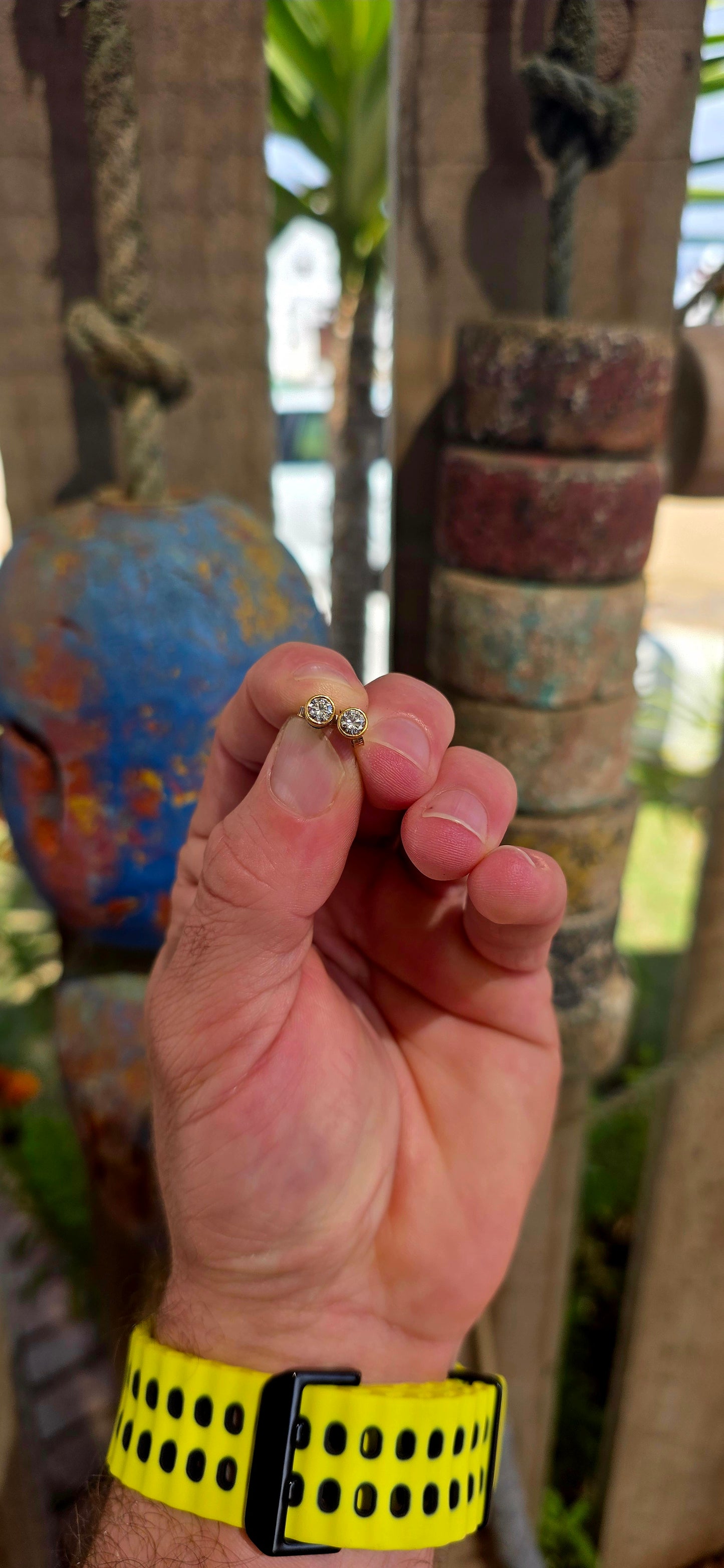 A beautiful pair of 18ct yellow gold diamond stud earrings, designed in a sleek and modern tube (bezel) setting that gives them a clean, contemporary edge while still keeping that classic diamond look we all love.