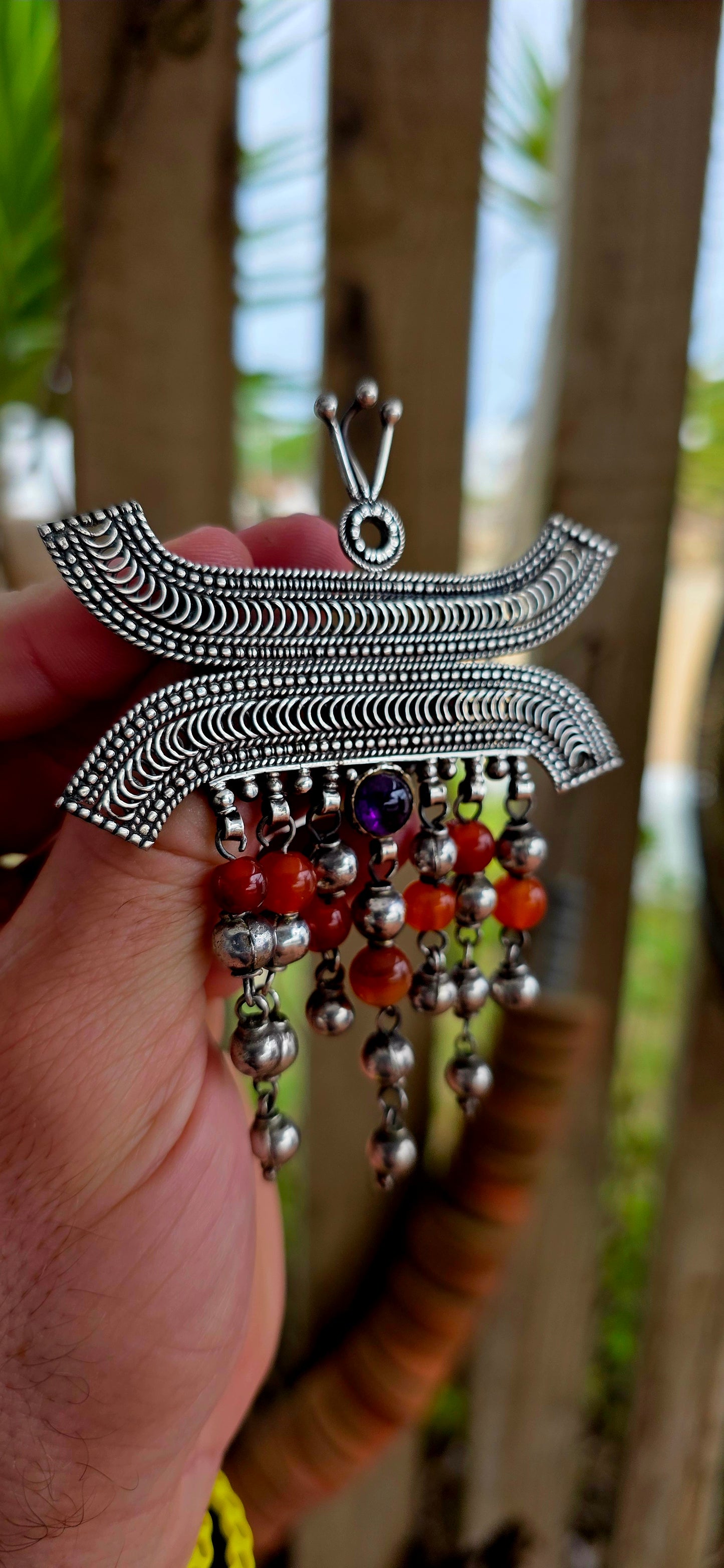 A marvelous, large-scale vintage ethnic brooch, crafted in solid sterling silver, embodying the bold spirit and ceremonial beauty of traditional Omani tribal jewellery.