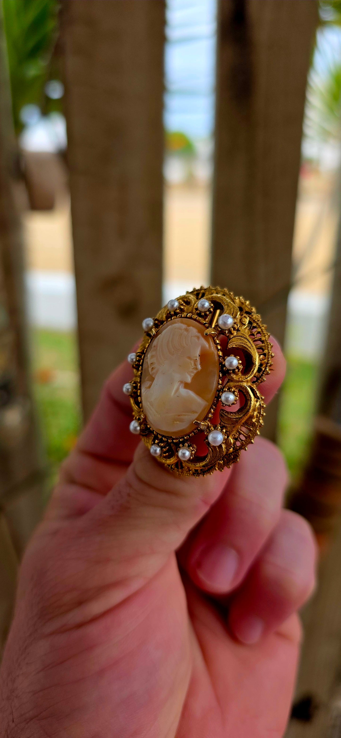 A truly beautiful vintage circa 1960s designer brooch/pendant by Florenza, crafted in their signature rich gold-tone (24k gold plated) finish, dripping in Victorian Revival elegance.