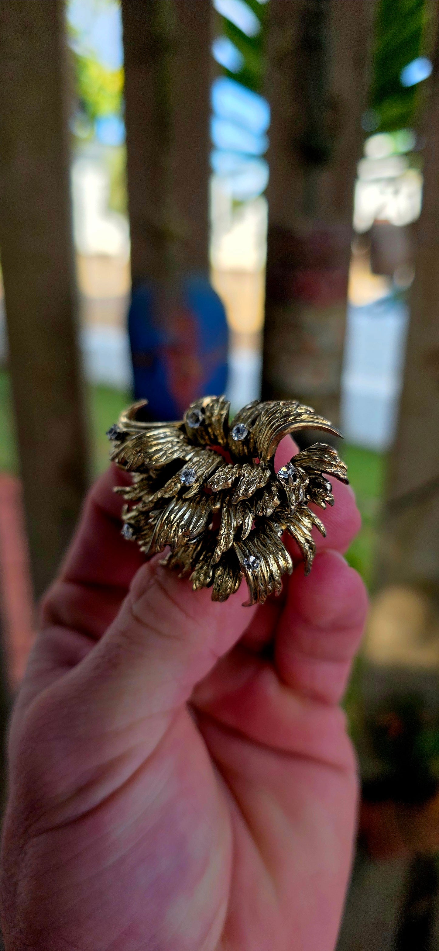A striking circa 1966 vintage designer brooch by the renowned German house Henkel & Grosse, crafted in rich gold plating and bursting with sculptural energy.
