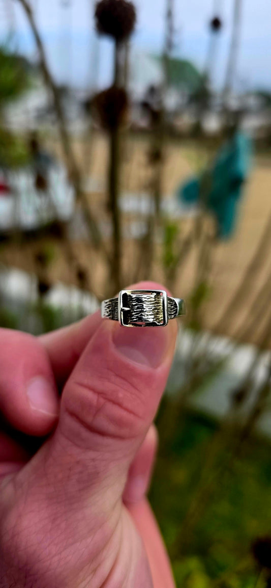 A wonderfully stylish vintage sterling silver unisex belt and buckle ring, inspired by beloved Victorian-era buckle jewellery designs. This beauty is “old-new stock” dating from the 1980s — meaning it is genuine vintage, yet has never been worn before.