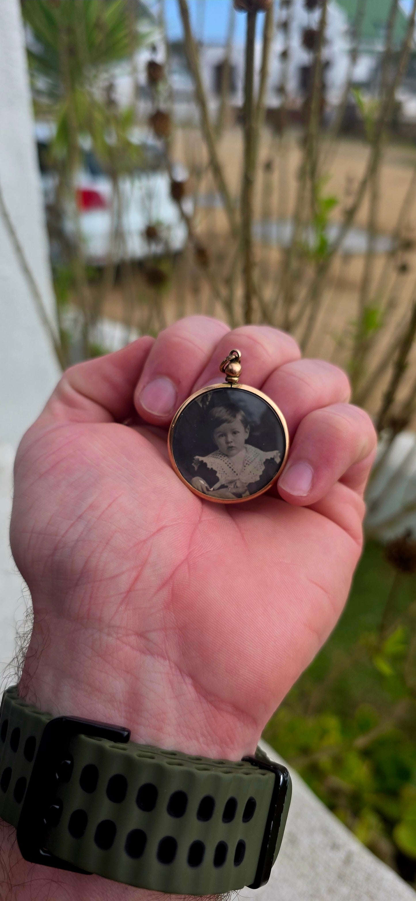 A breathtakingly sentimental survivor from the Edwardian era… and one of those deeply romantic heirloom treasures that instantly pulls you into another lifetime.
