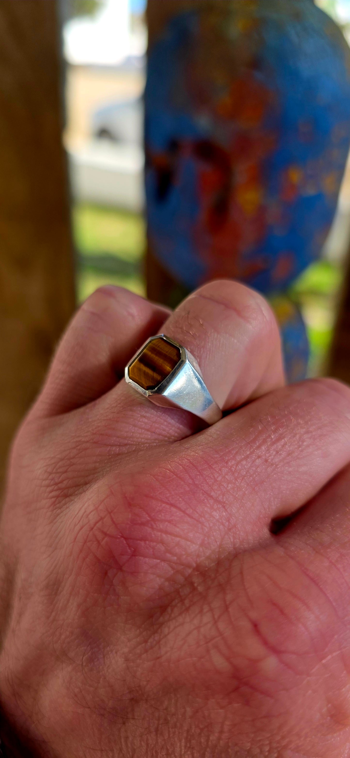 A striking vintage mid-century designer signet ring by South African jewellery maker Jayem, dating to circa 1970s.