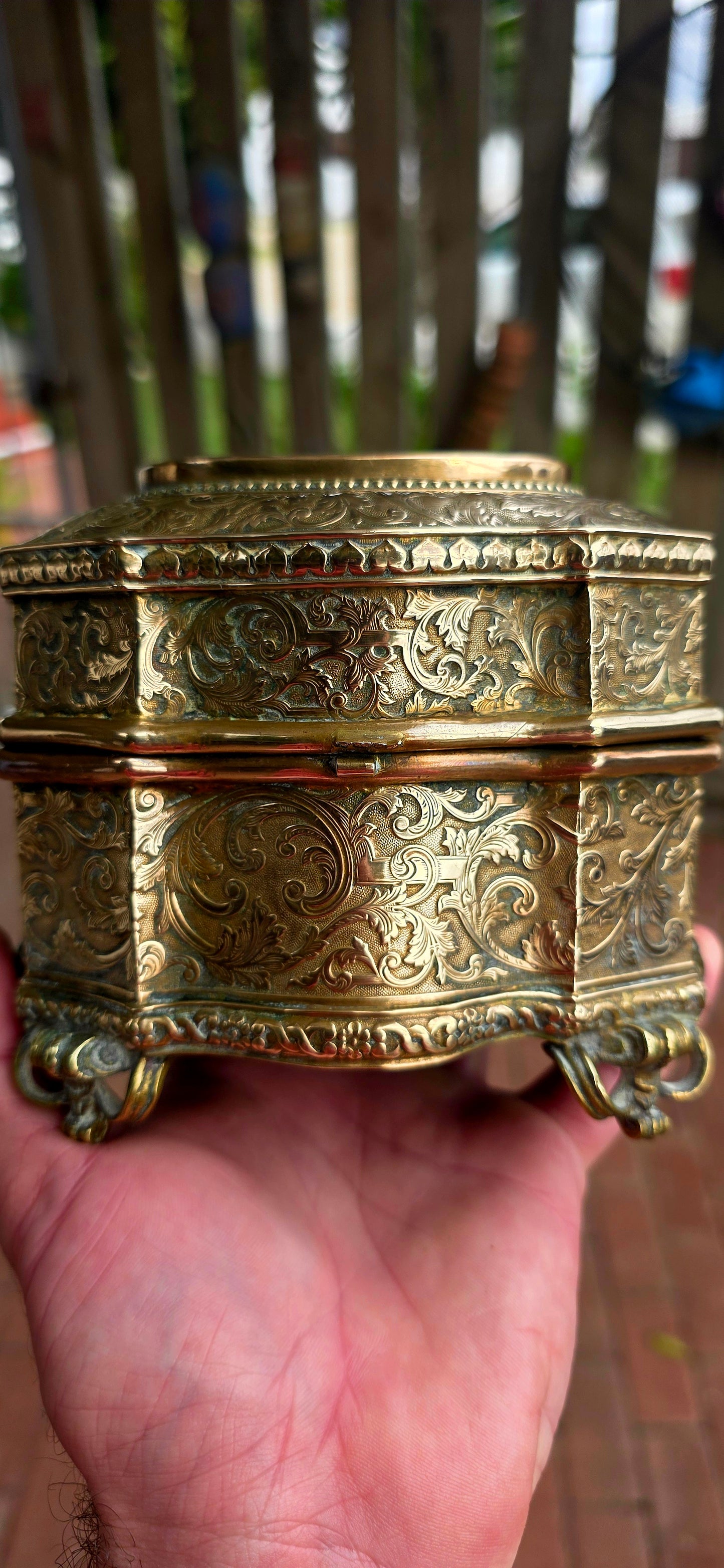 A truly breathtaking survivor from the Victorian Grand Tour era, this magnificent antique French bronze casket dates to around the mid-19th century and embodies the romance, elegance, and refinement that collectors dream of finding.