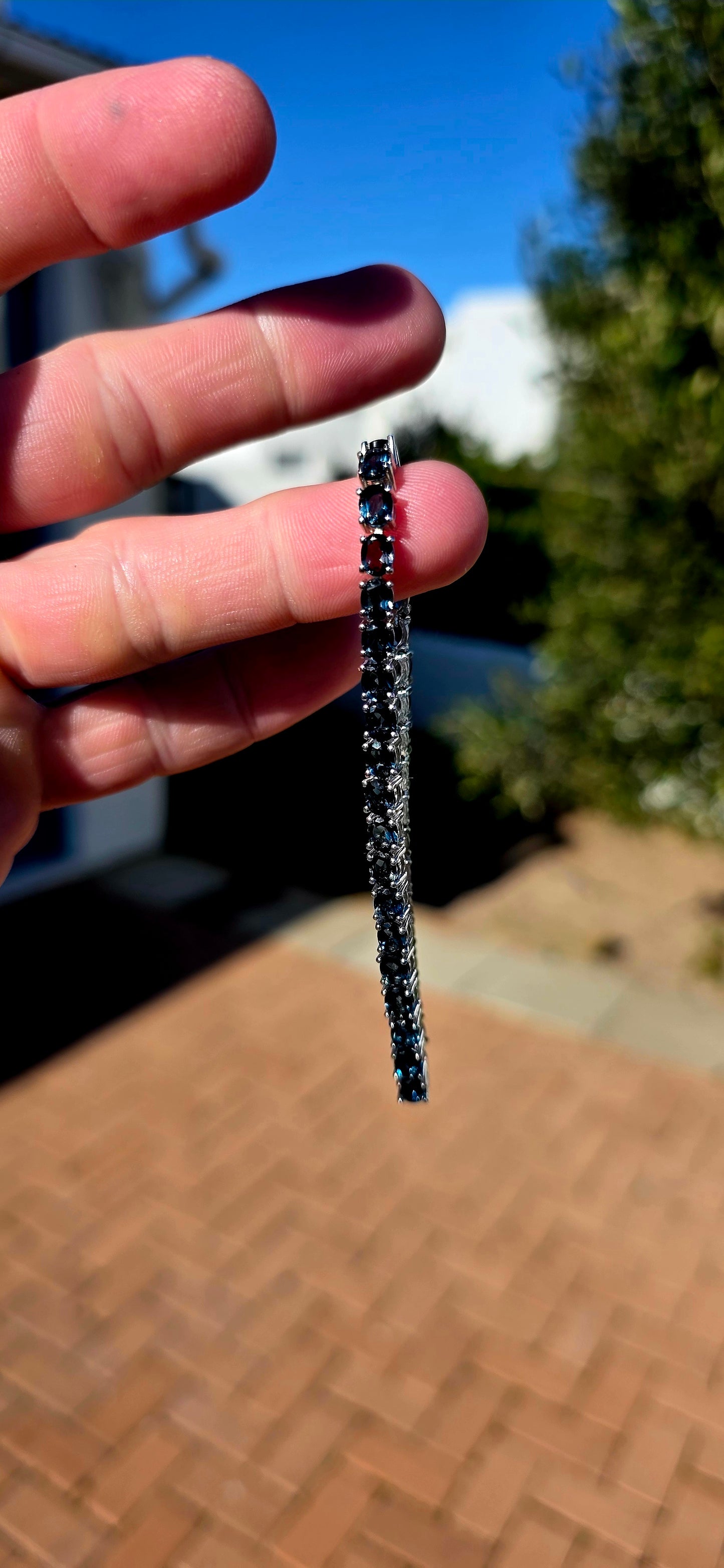 Elegant and effortlessly sophisticated... this is one of those pieces that never goes out of style.