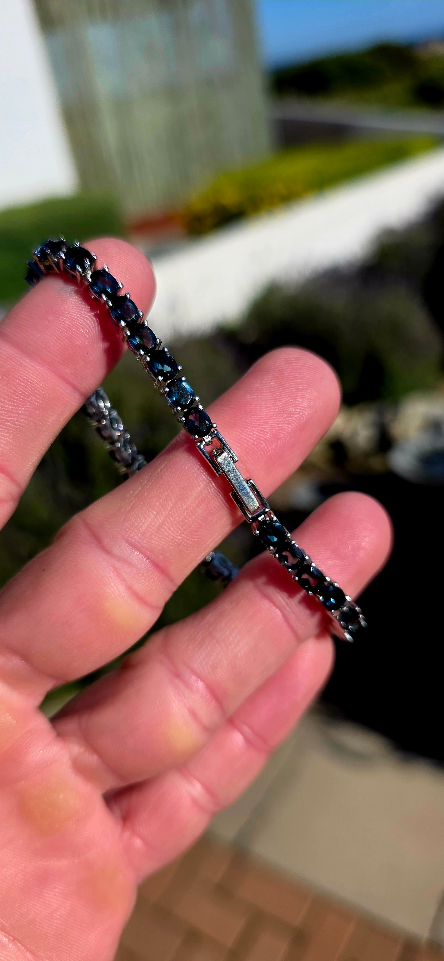 Elegant and effortlessly sophisticated... this is one of those pieces that never goes out of style.