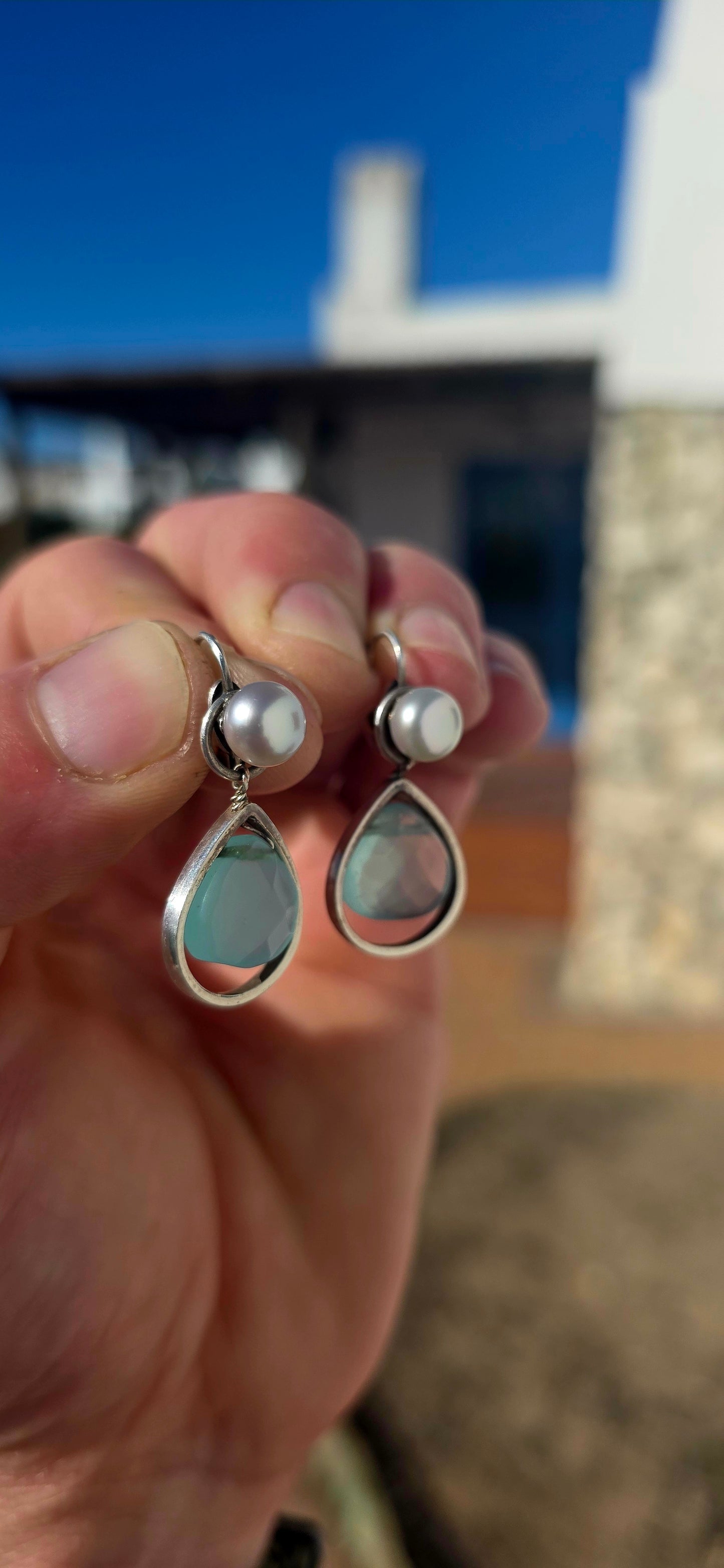 Elegant, effortless and unmistakably French... these beautiful early Gas Bijoux earrings perfectly embody the brand's signature fusion of luxury, artistry and Mediterranean-inspired style.