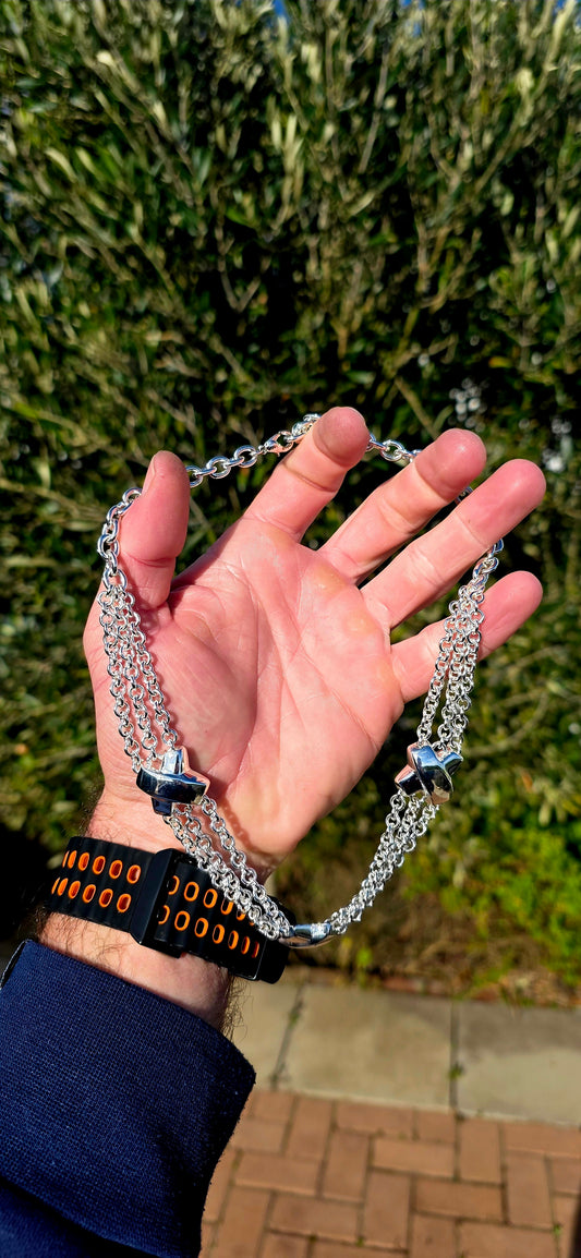 This striking vintage designer necklace is a beautiful example of the modernist jewellery that made Erwin Pearl an internationally celebrated name.