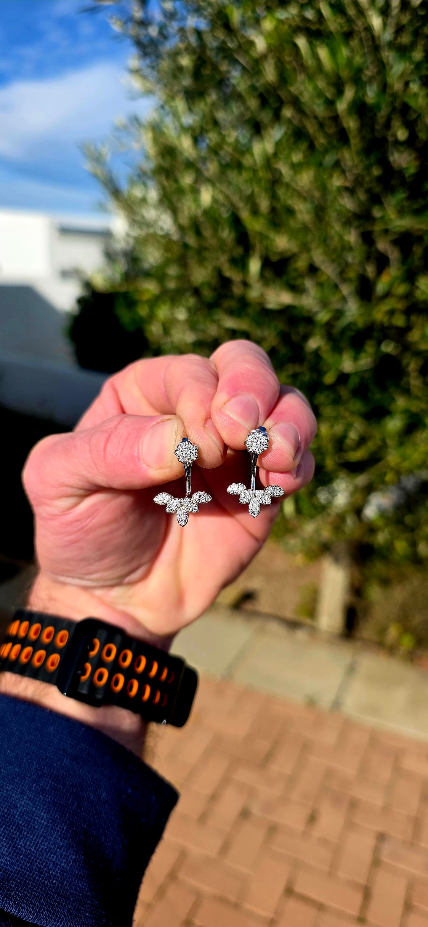 Two earrings... two completely different looks!