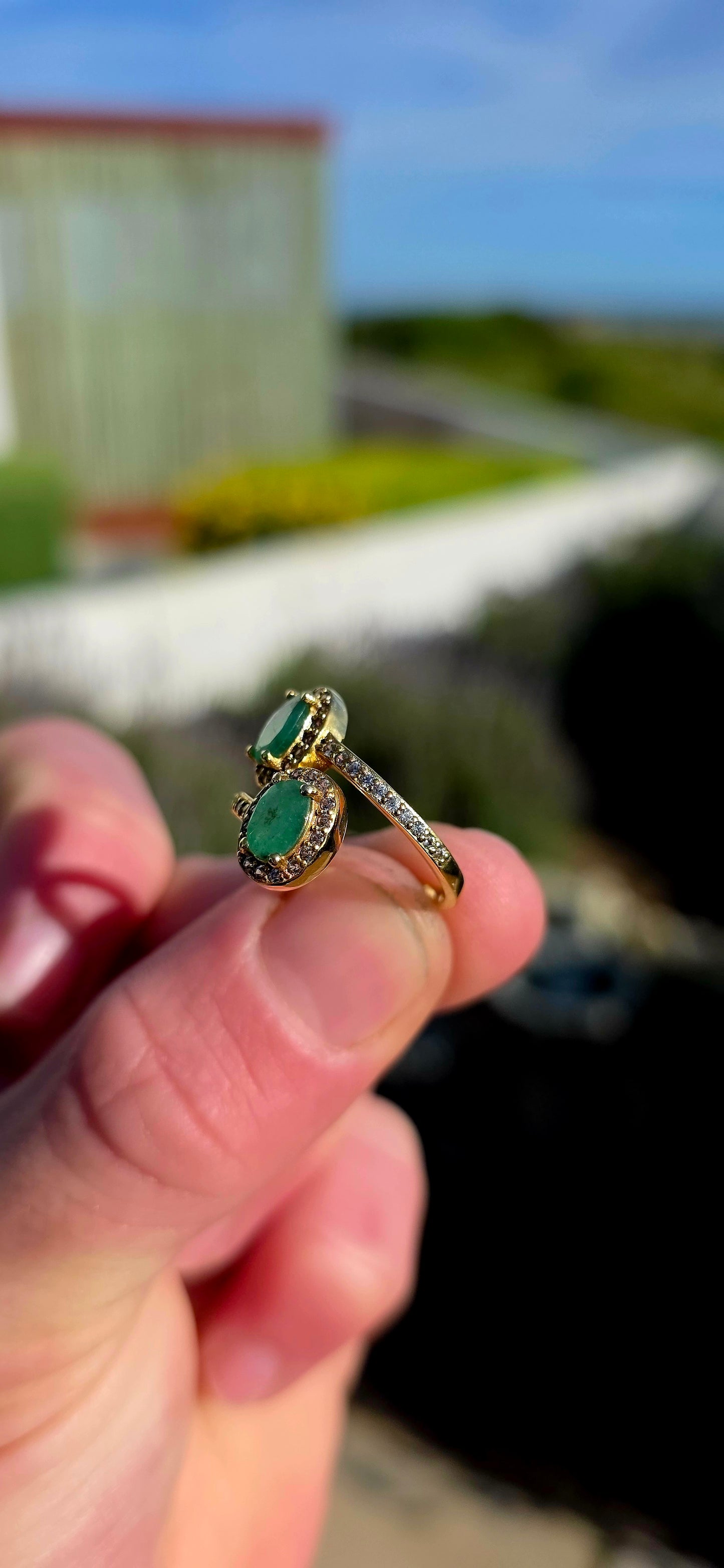 Romantic and effortlessly elegant... this beautiful Toi et Moi ring is a modern interpretation of one of history's most iconic jewellery designs.