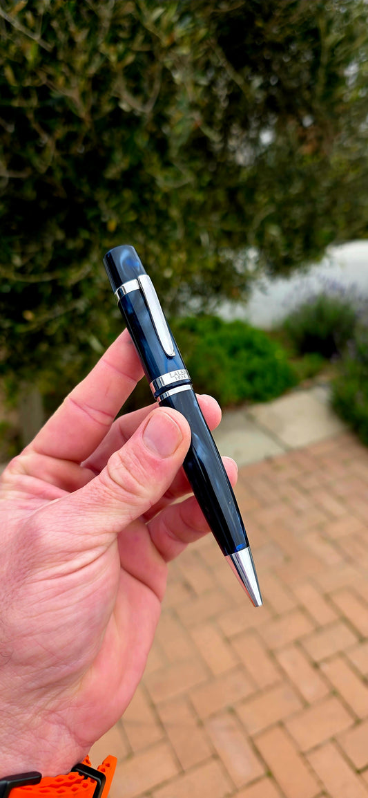 Elegant, refined and unmistakably Italian... this beautifully presented Lalex 1938 ballpoint pen is a sophisticated writing instrument that blends classical design with exceptional craftsmanship.