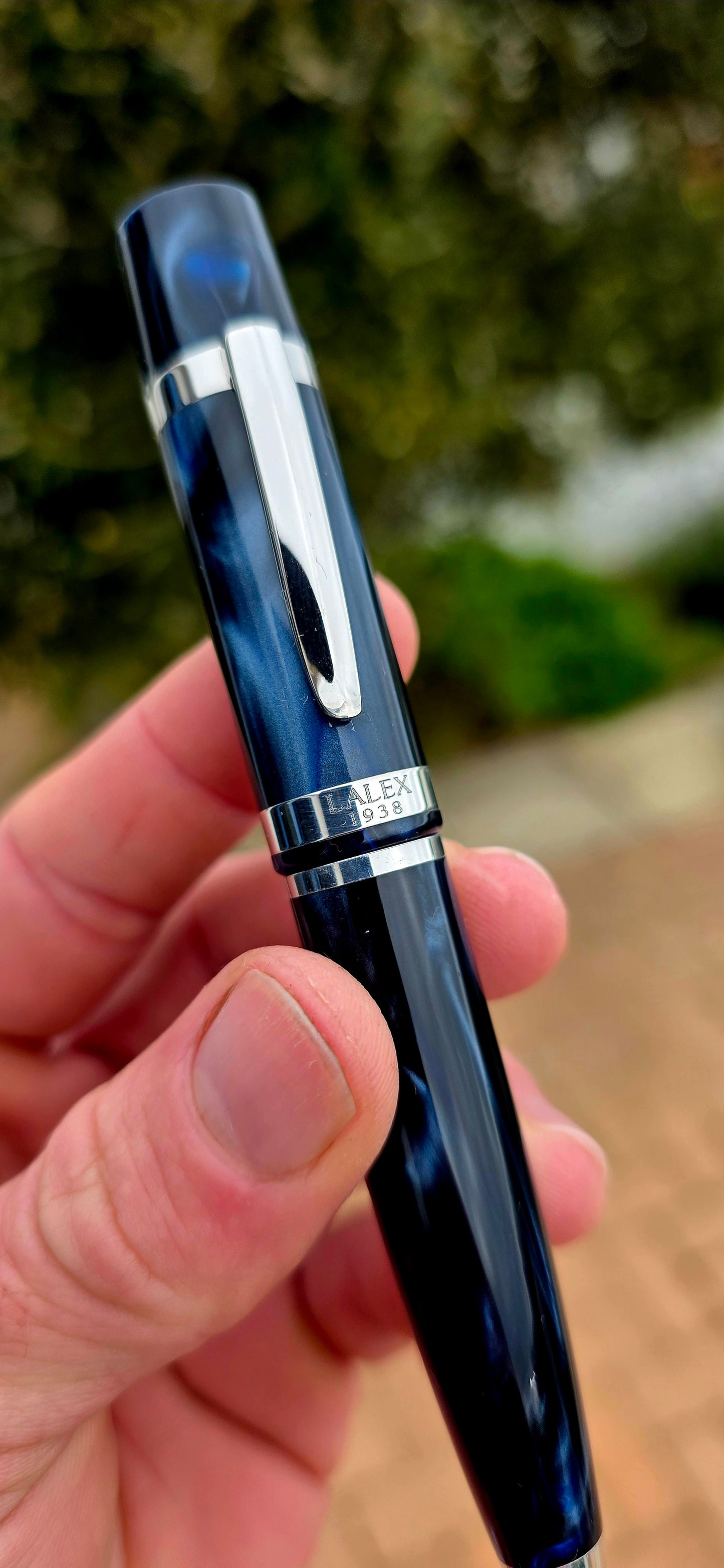 Elegant, refined and unmistakably Italian... this beautifully presented Lalex 1938 ballpoint pen is a sophisticated writing instrument that blends classical design with exceptional craftsmanship.