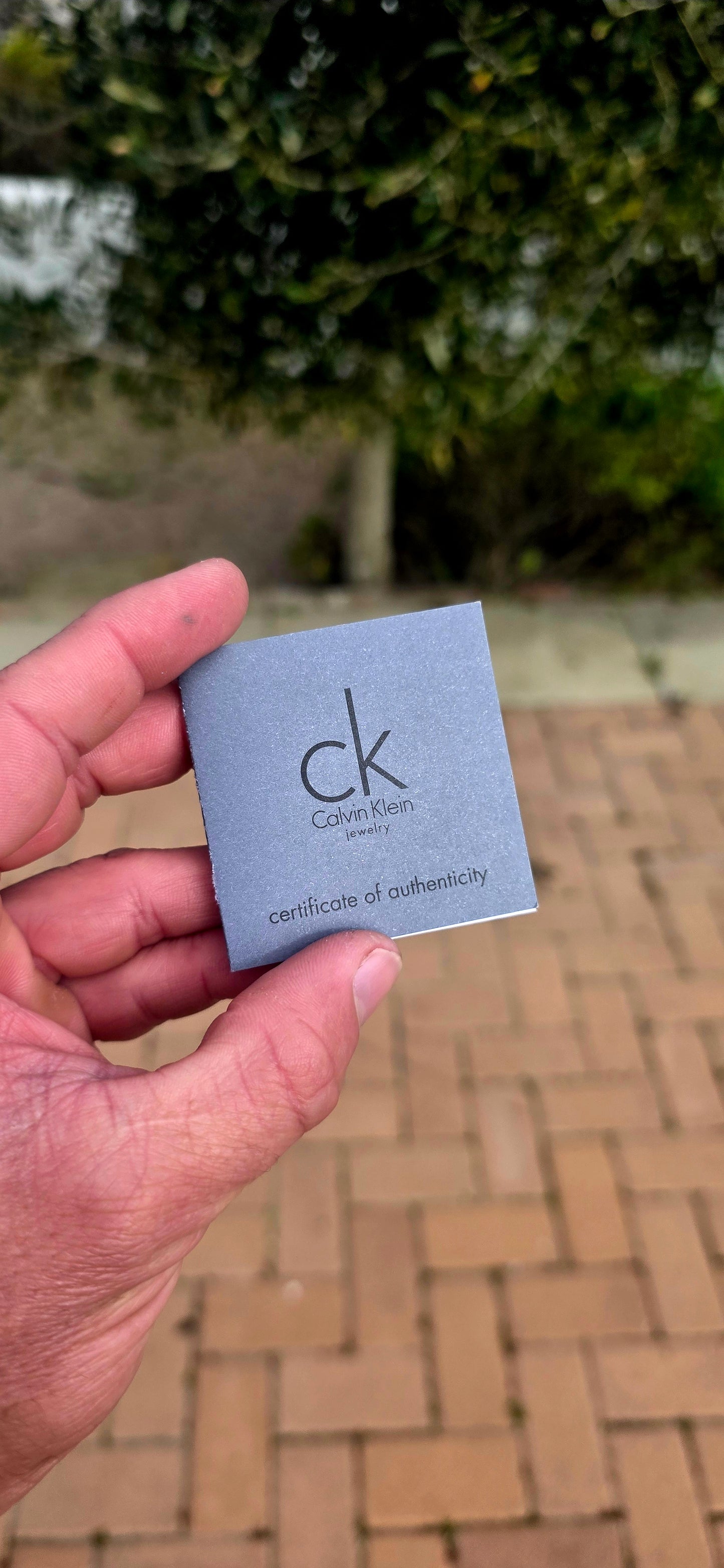 Minimalist, sculptural and unmistakably Calvin Klein... this striking vintage designer necklace perfectly captures the clean, architectural aesthetic that made CK jewellery so iconic.