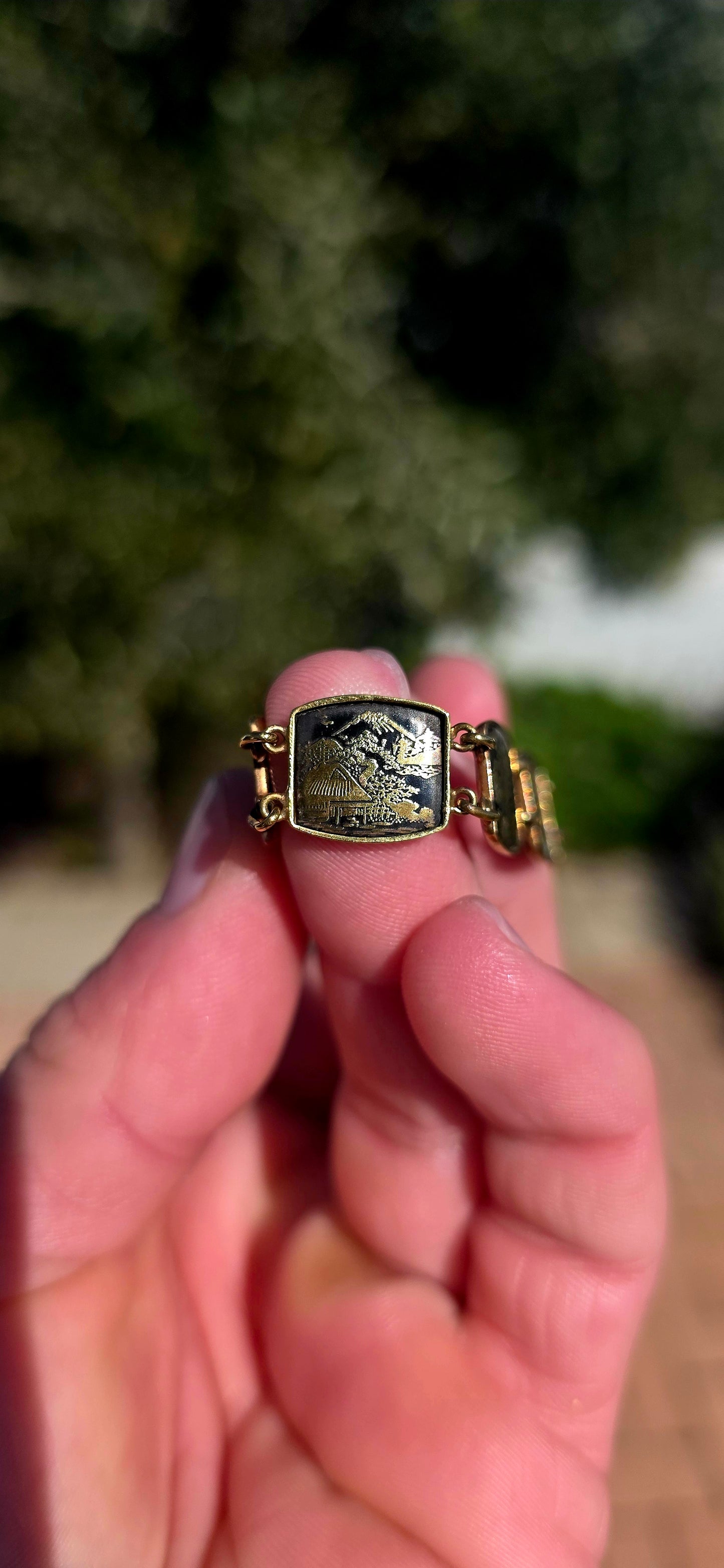 There is something truly captivating about Japanese Damascene jewellery... each tiny panel is a miniature work of art, telling a story through intricate scenes crafted with remarkable precision.