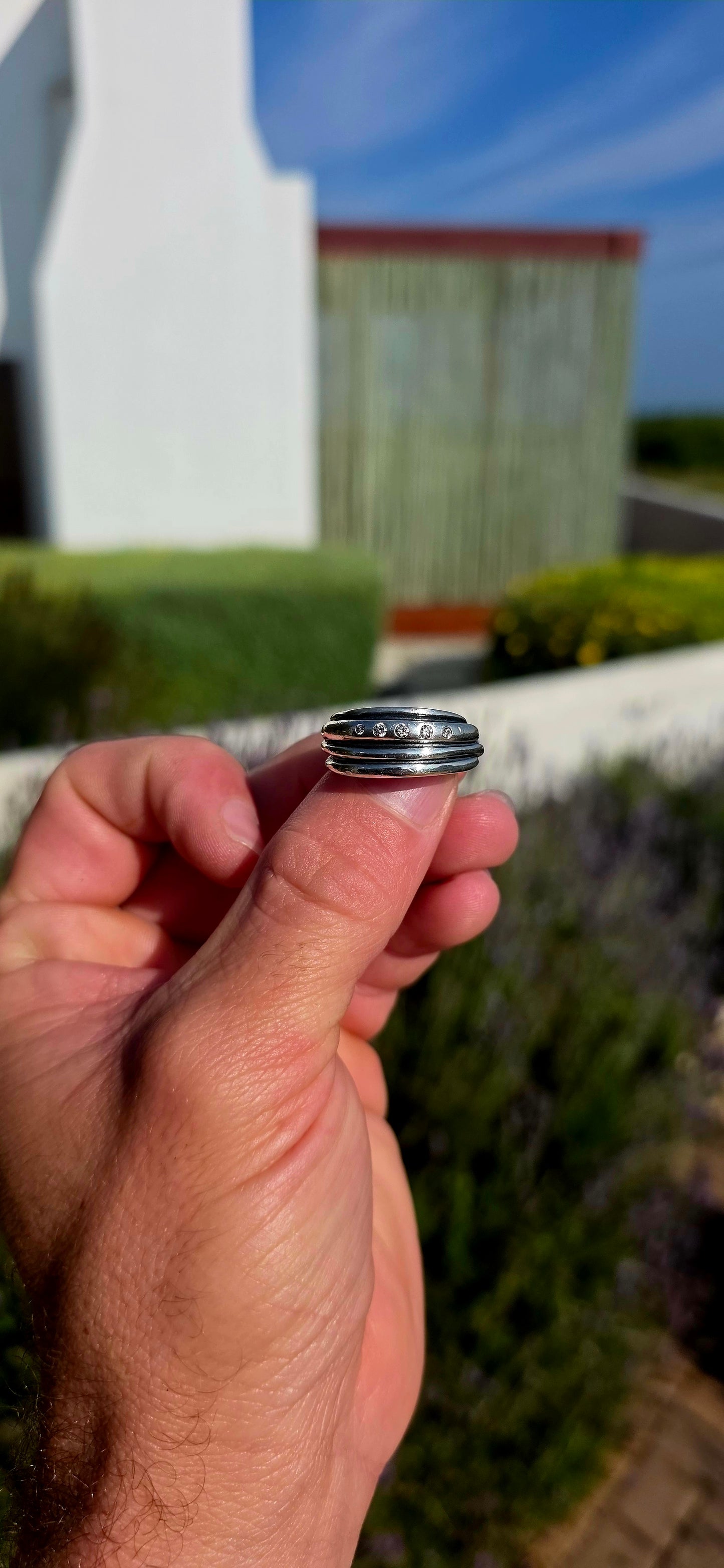 Bold, sculptural and stylish... this retired early Pandora designer ring is a beautiful example of the brand's iconic Scandinavian aesthetic.