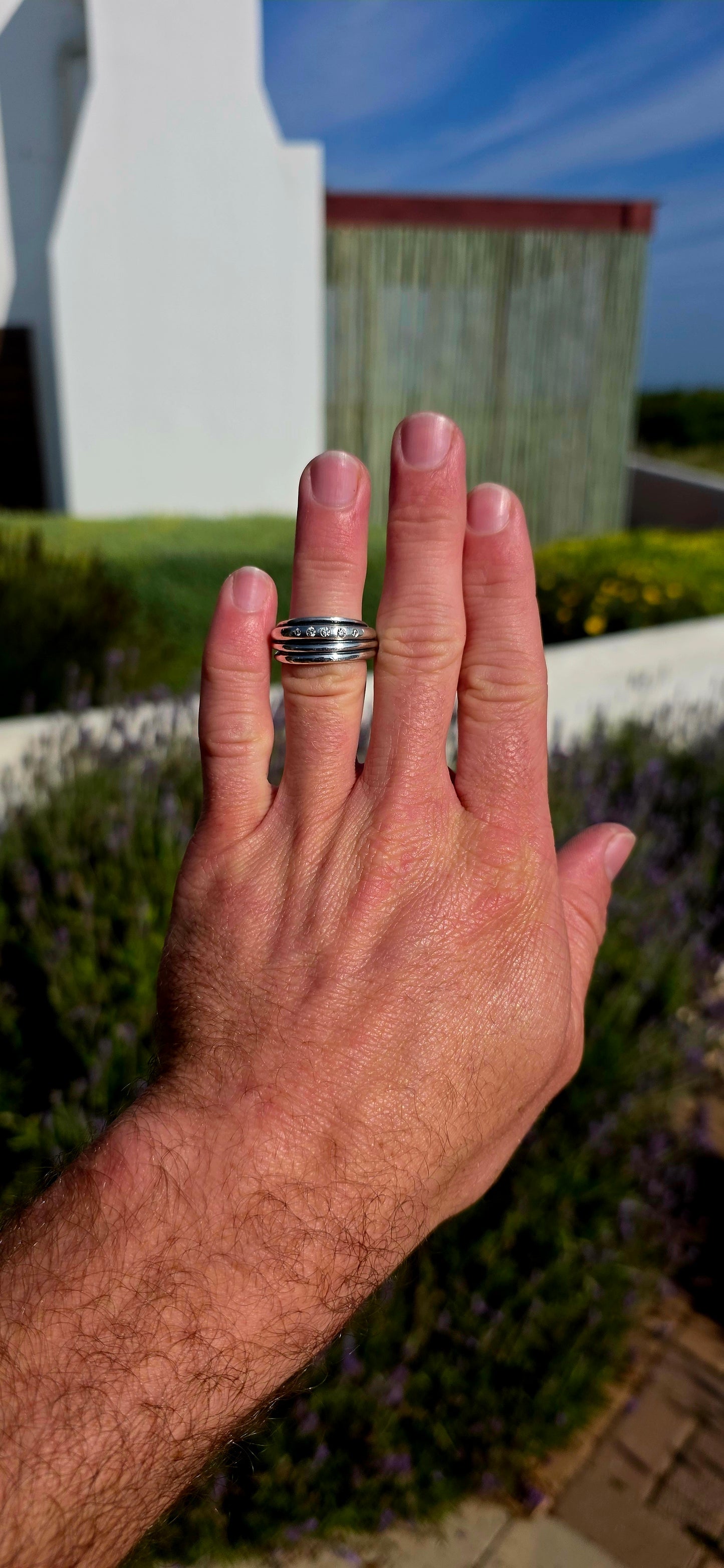 Bold, sculptural and stylish... this retired early Pandora designer ring is a beautiful example of the brand's iconic Scandinavian aesthetic.