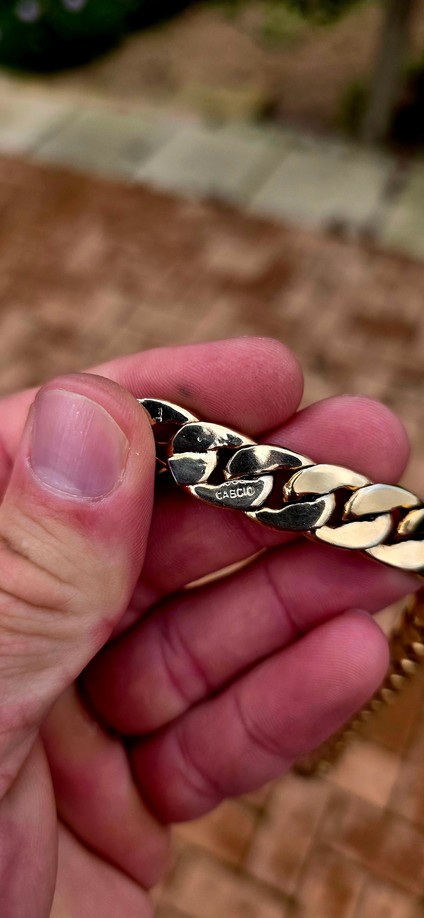 This fabulous vintage Italian designer costume bracelet by Bijoux Cascio is a classical statement piece that celebrates the golden era of power dressing.