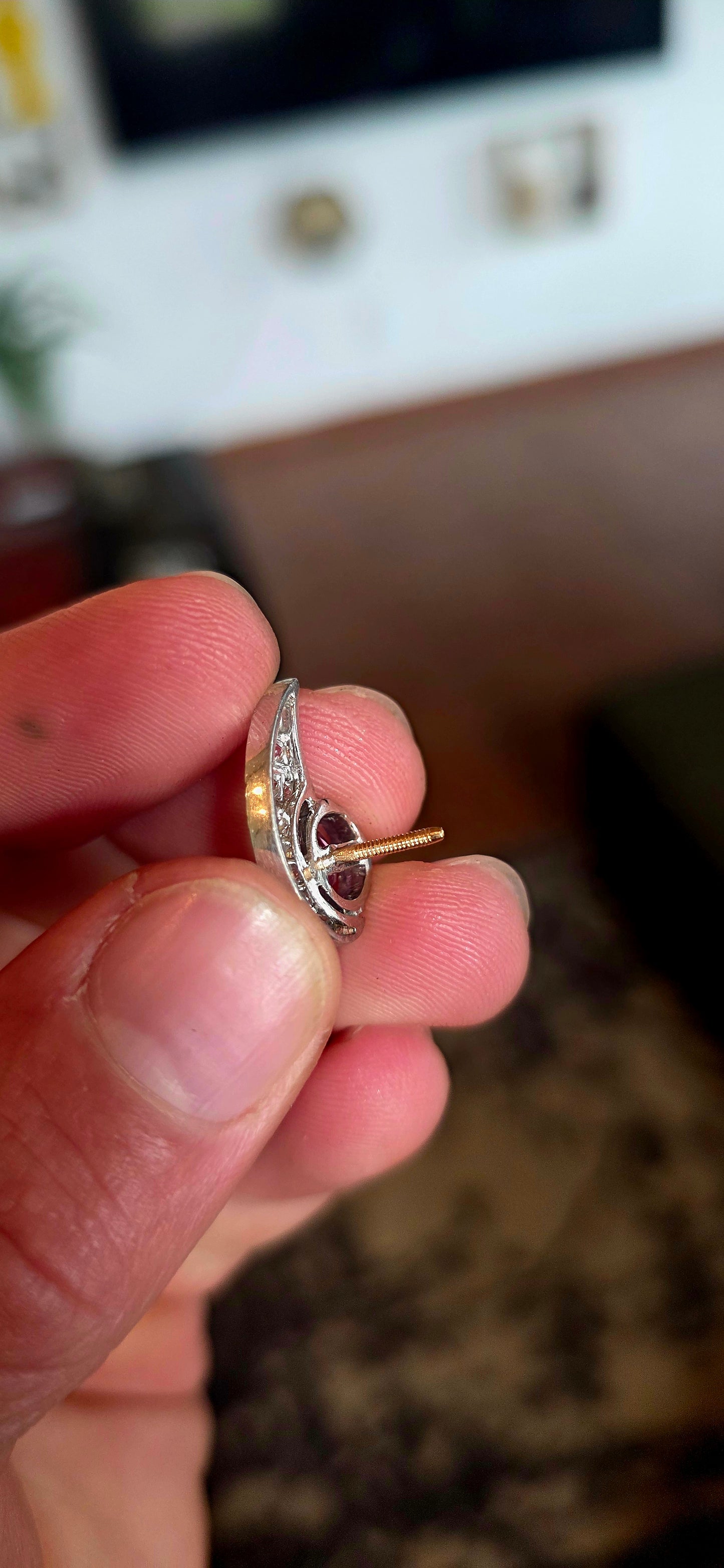 Oh these are BEAUTIFUL!! A generously sized pair of Art Deco-era push-in earrings, crafted in sterling silver and finished with 9ct yellow gold screw posts — but it is their fabulous shape that makes them so striking!
