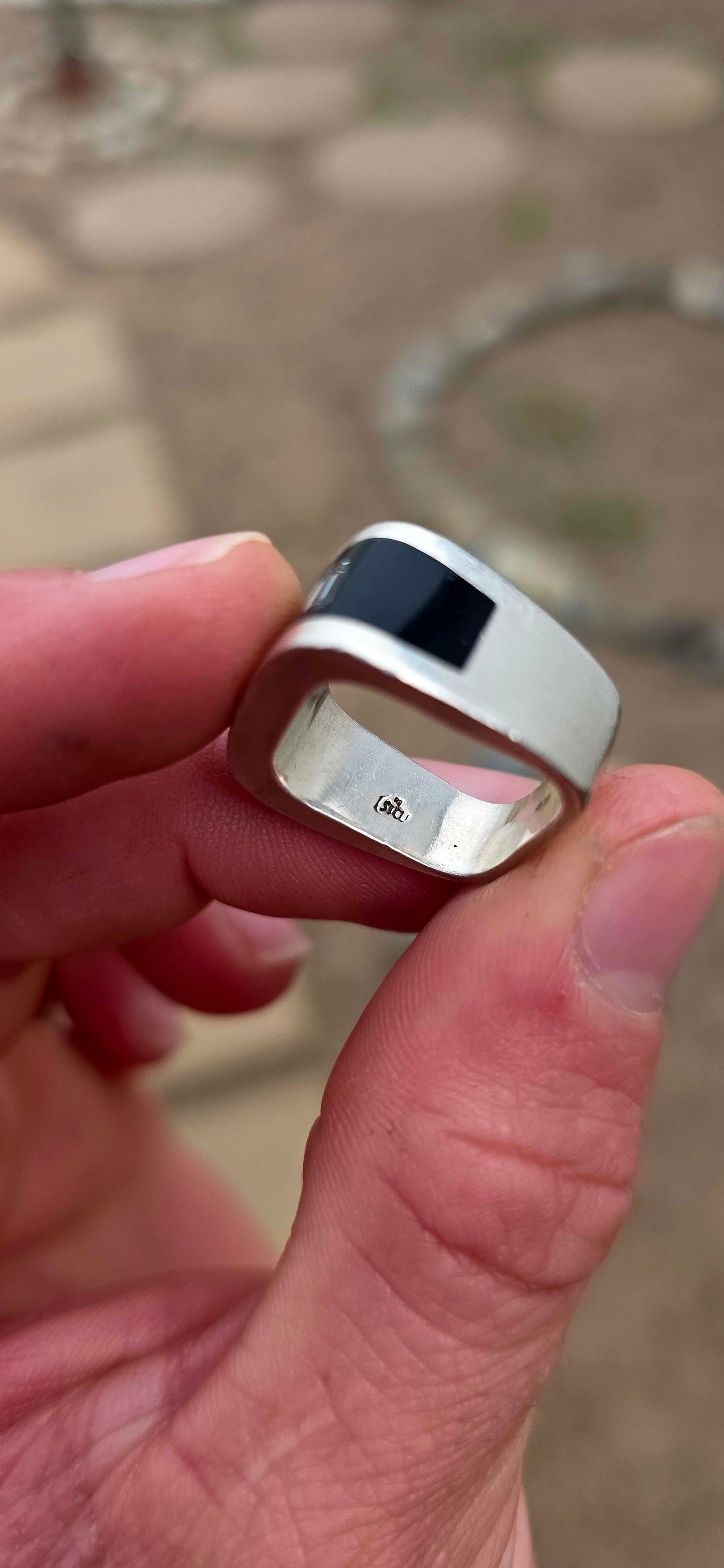 Amazingly cool and wonderfully different! This unisex designer ring by South African jewellery house SITU is a fabulous example of their innovative approach to diamond jewellery.