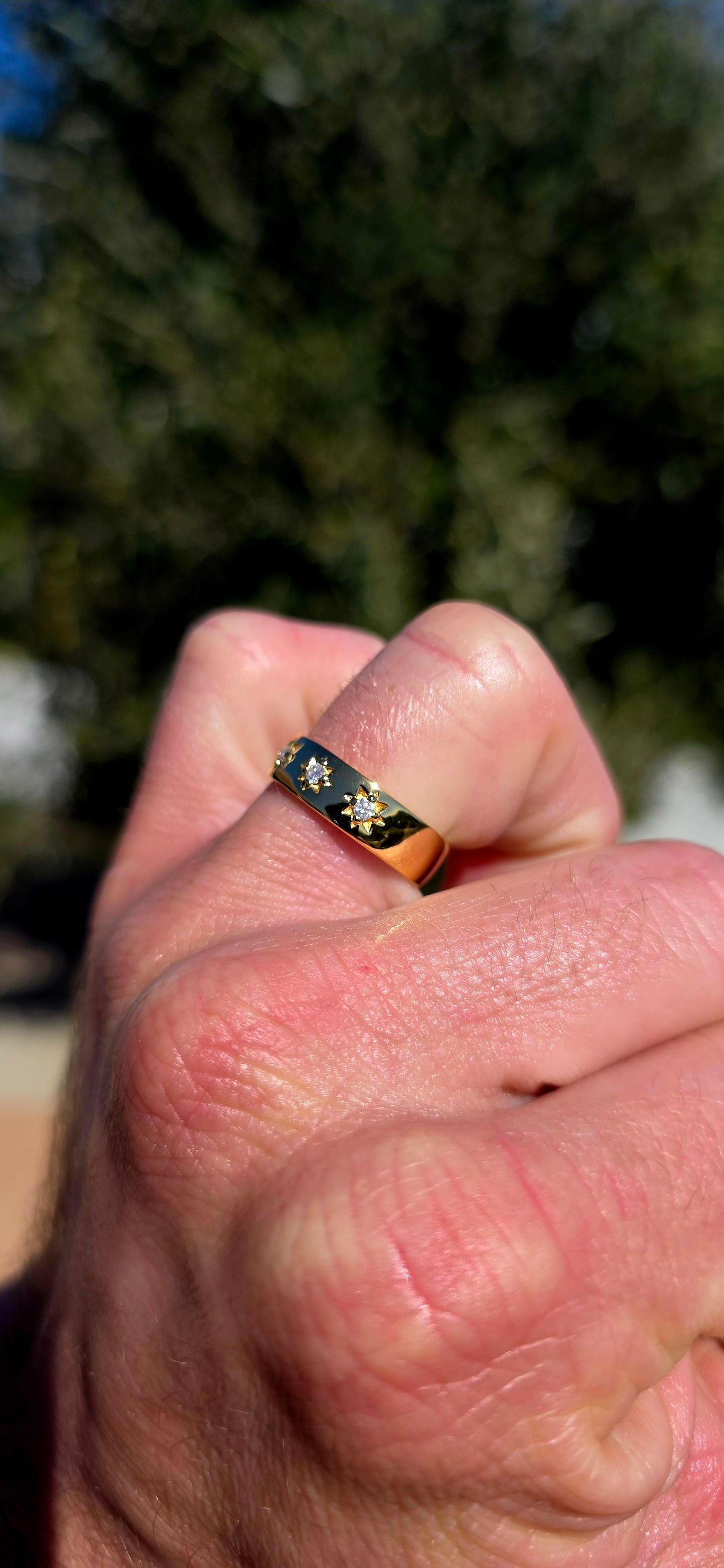This striking unisex Victorian-revival gypsy ring is crafted in solid sterling silver and finished in a rich, buttery layer of 18ct yellow gold plating, giving the band a glowing, antique-gold warmth that feels both classic and enduring.