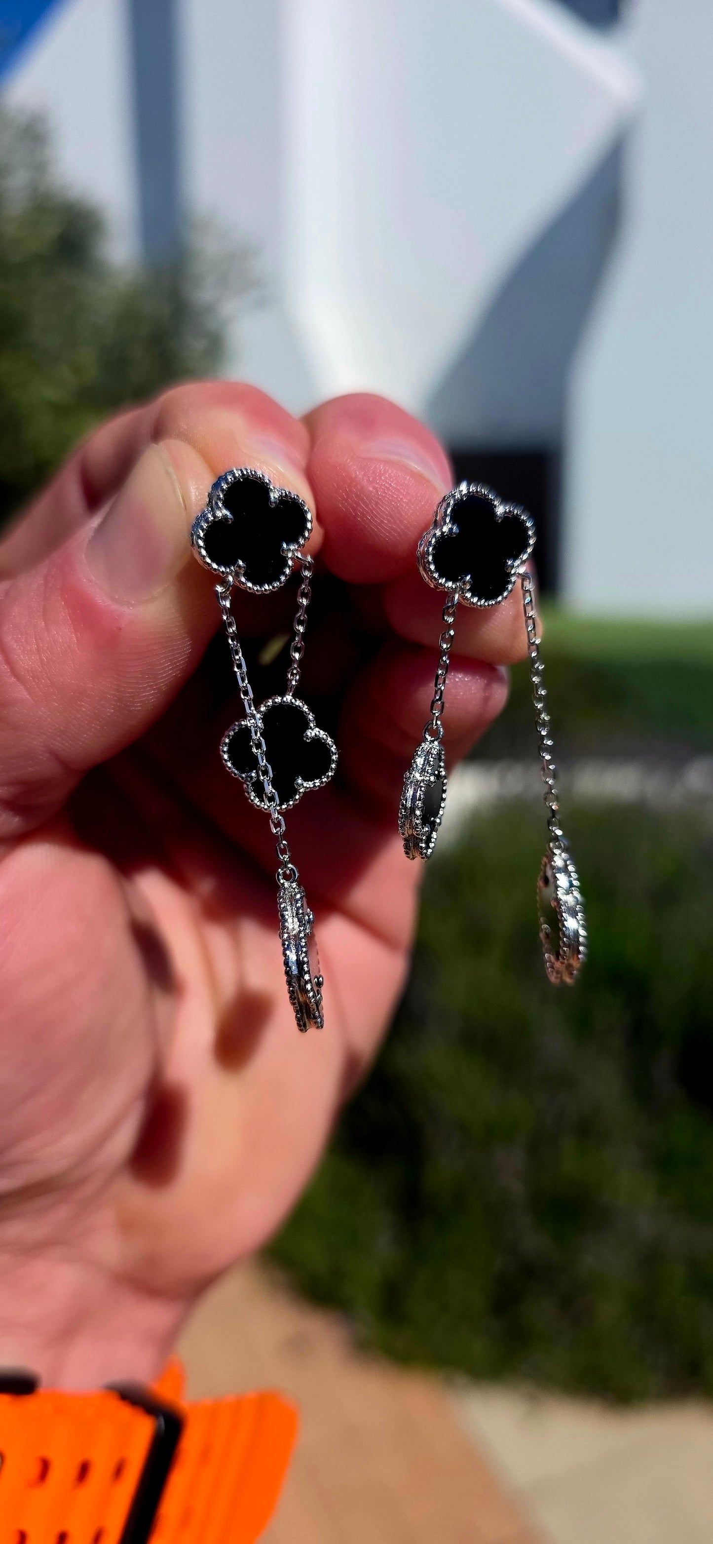 Elegant, dramatic and effortlessly chic... these beauties have that perfect mix of classic glamour and modern edge.