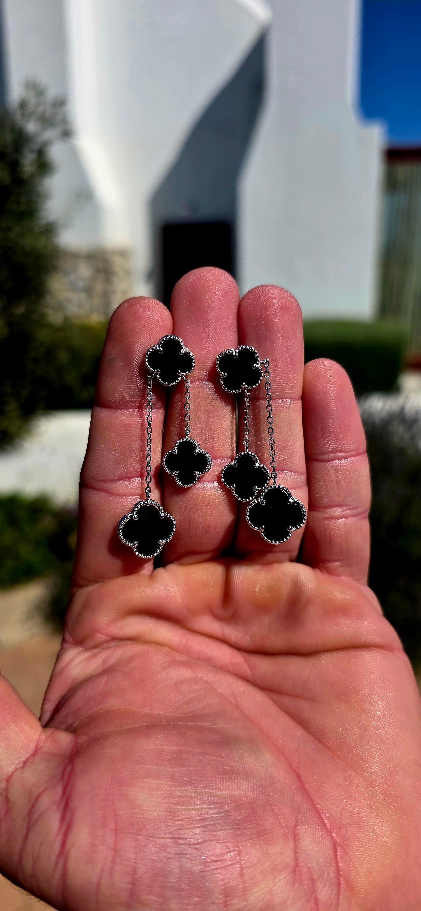 Elegant, dramatic and effortlessly chic... these beauties have that perfect mix of classic glamour and modern edge.