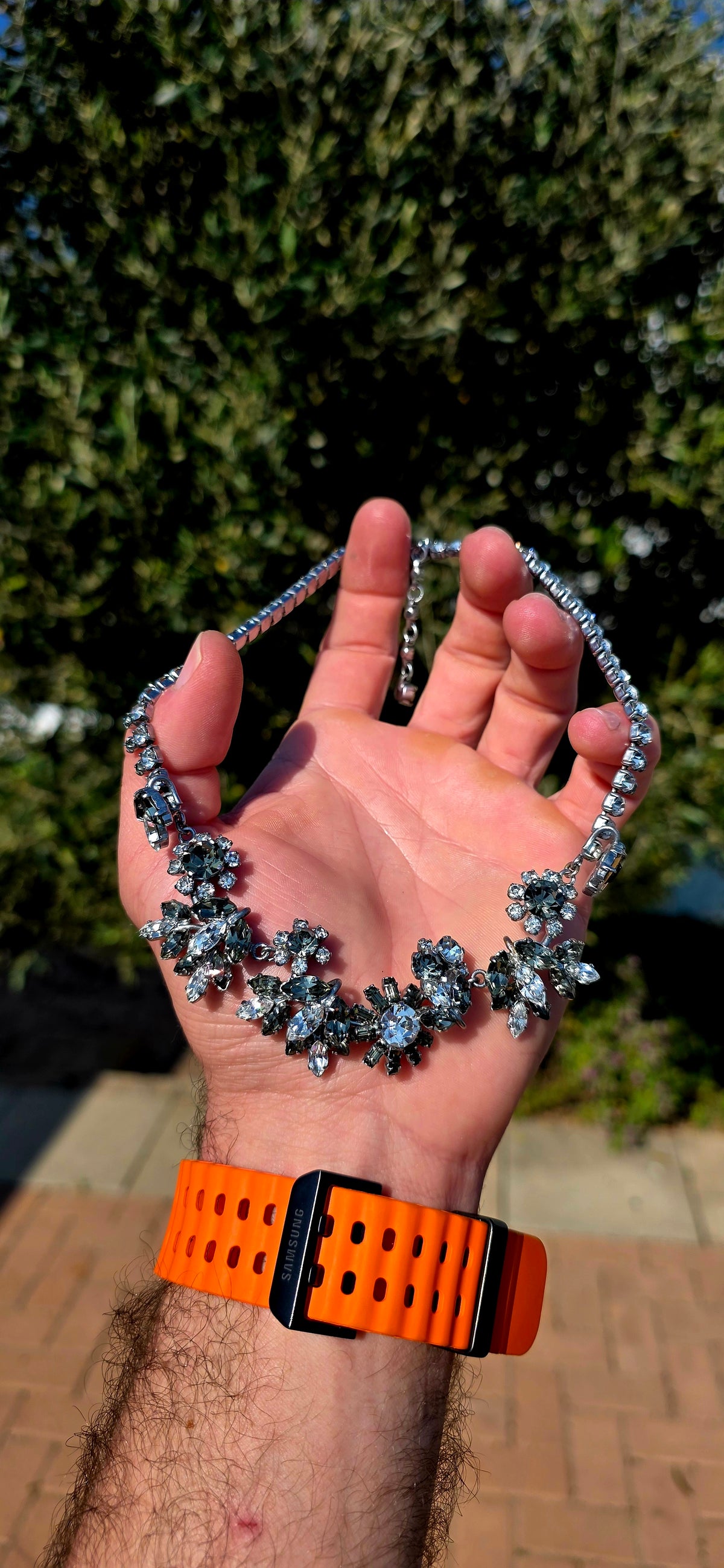 WOW!!! This is vintage costume jewellery at its most glamorous! A spectacular circa 1960s Austrian crystal rhinestone necklace with its matching brooch, beautifully preserved as a complete set.
