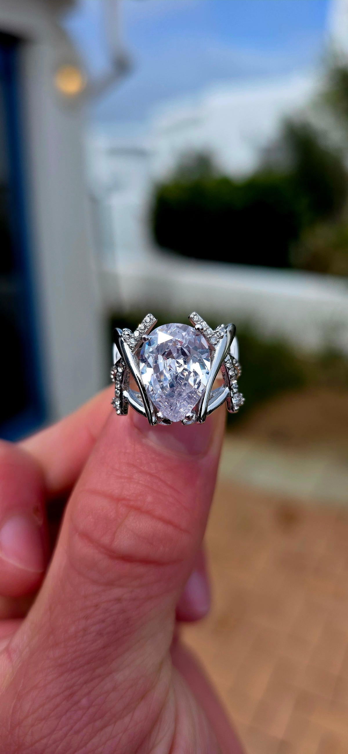 Now THIS is a ring that absolutely refuses to be subtle! A fabulous chunky modernist sterling silver dress ring, built around one seriously impressive statement stone.