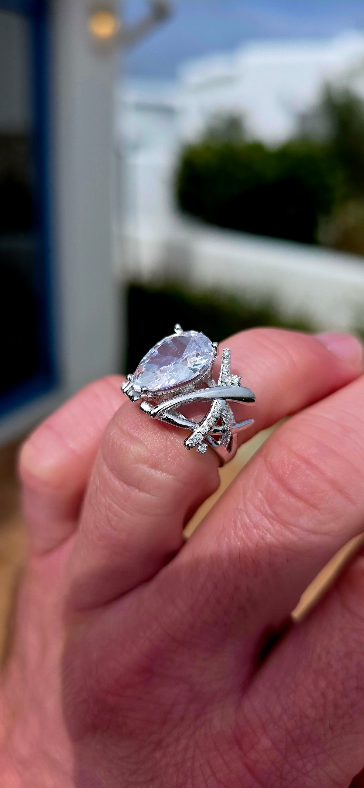 Now THIS is a ring that absolutely refuses to be subtle! A fabulous chunky modernist sterling silver dress ring, built around one seriously impressive statement stone.