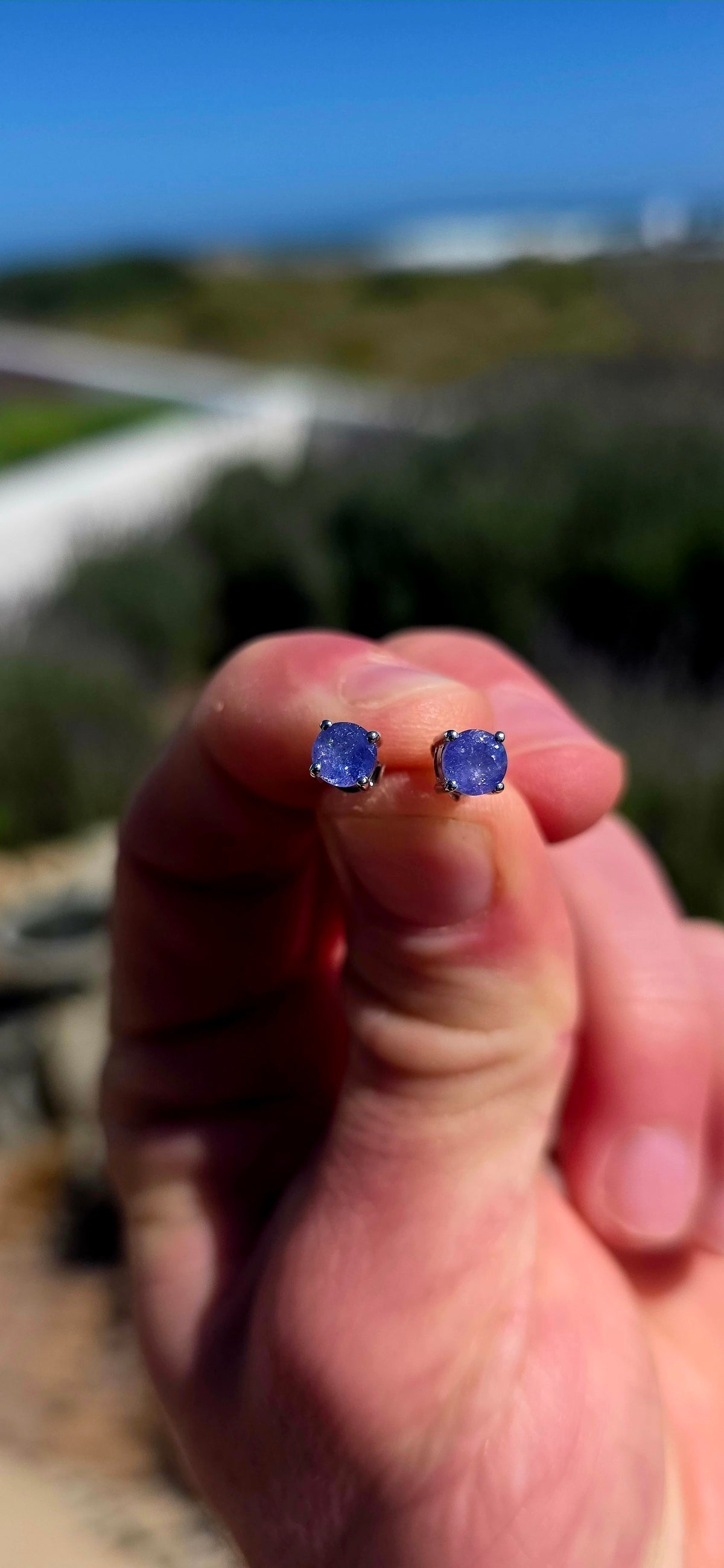 Minimalistic and perfectly UNISEX — these are the kind of tanzanite studs you’ll reach for every single day!
