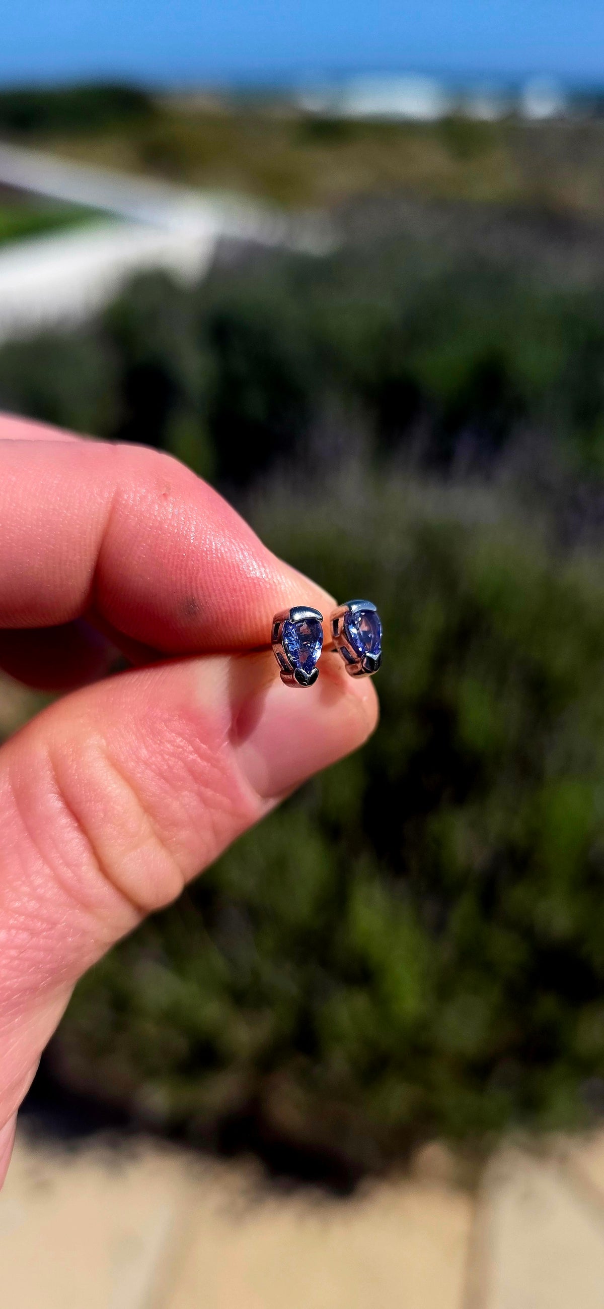 Minimalistic, sleek and beautifully UNISEX — these little tanzanite studs are all about letting that fabulous gemstone do the talking!