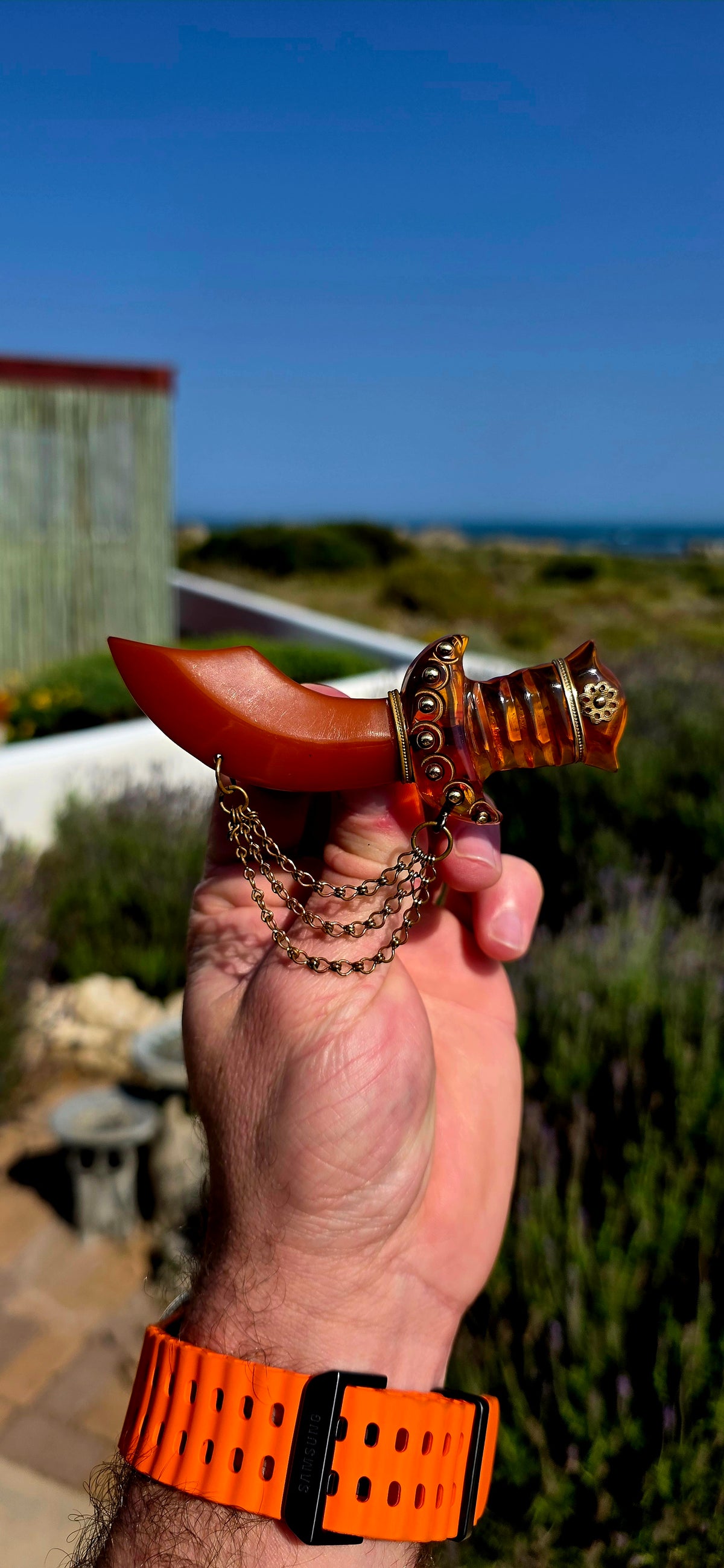 This is one for the serious Bakelite collectors! An absolutely fabulous and OVERSIZED Art Deco-era novelty brooch, dating to circa the 1930s and fashioned as an exotic Persian-style curved dagger.
