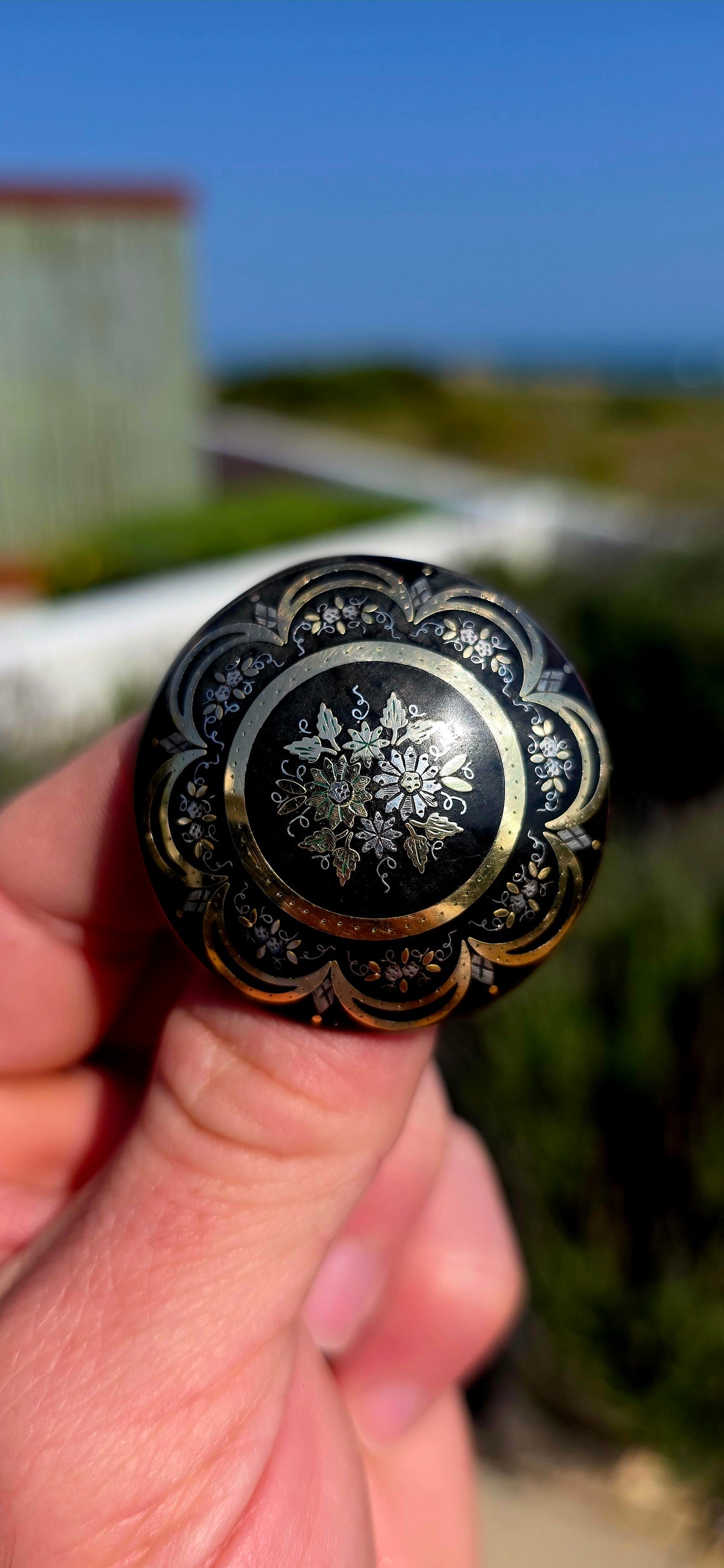 Dating to around the 1870s, this fabulous Victorian brooch is a beautiful example of traditional piqué work .