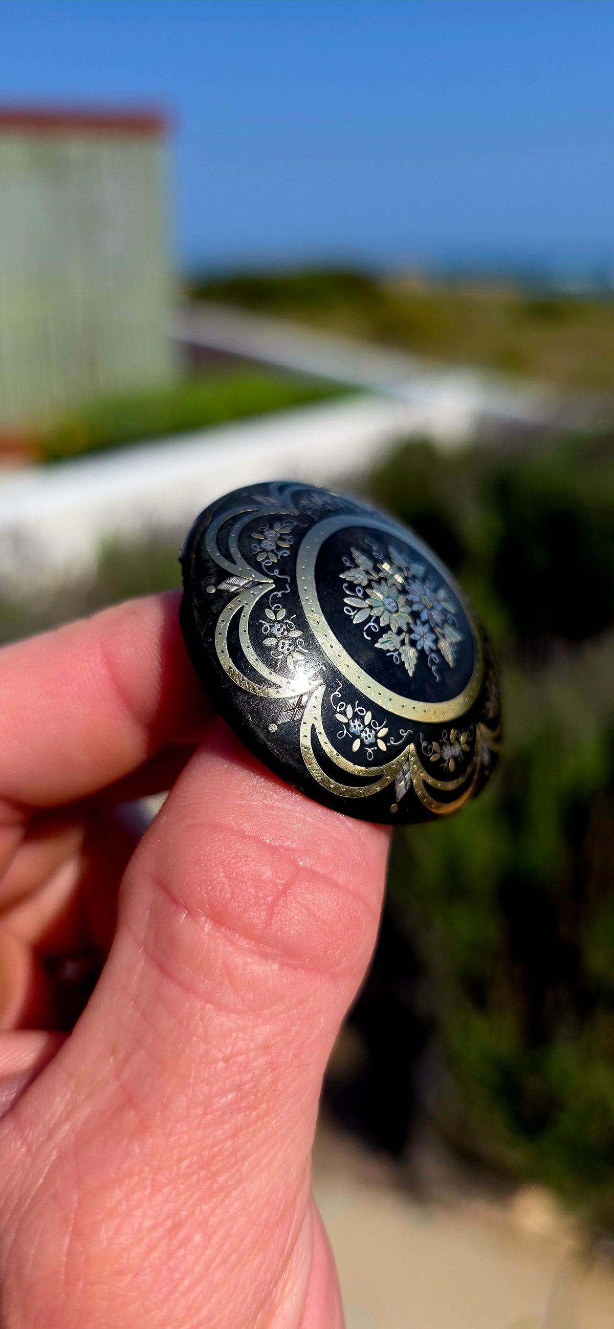 Dating to around the 1870s, this fabulous Victorian brooch is a beautiful example of traditional piqué work .
