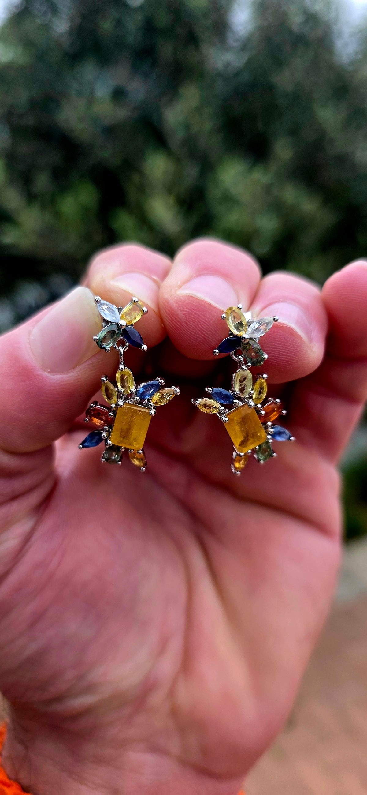 MARVELLOUS!! These sterling silver floral drop earrings are an absolute celebration of colour — playful, feminine and wonderfully unusual!