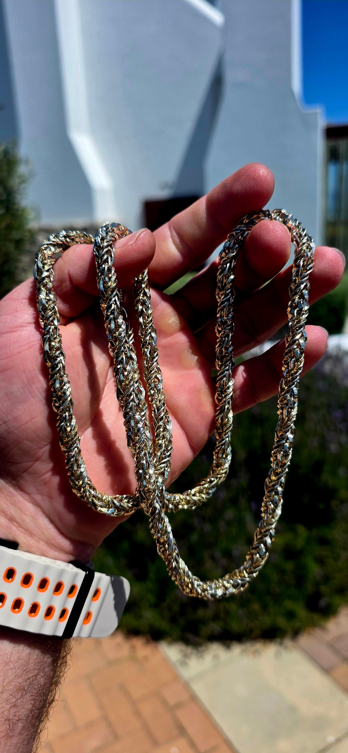 An absolutely FABULOUS vintage 1980s extra-length, gold-plated statement necklace featuring a wonderfully chunky and intricate Byzantine-style woven link design!