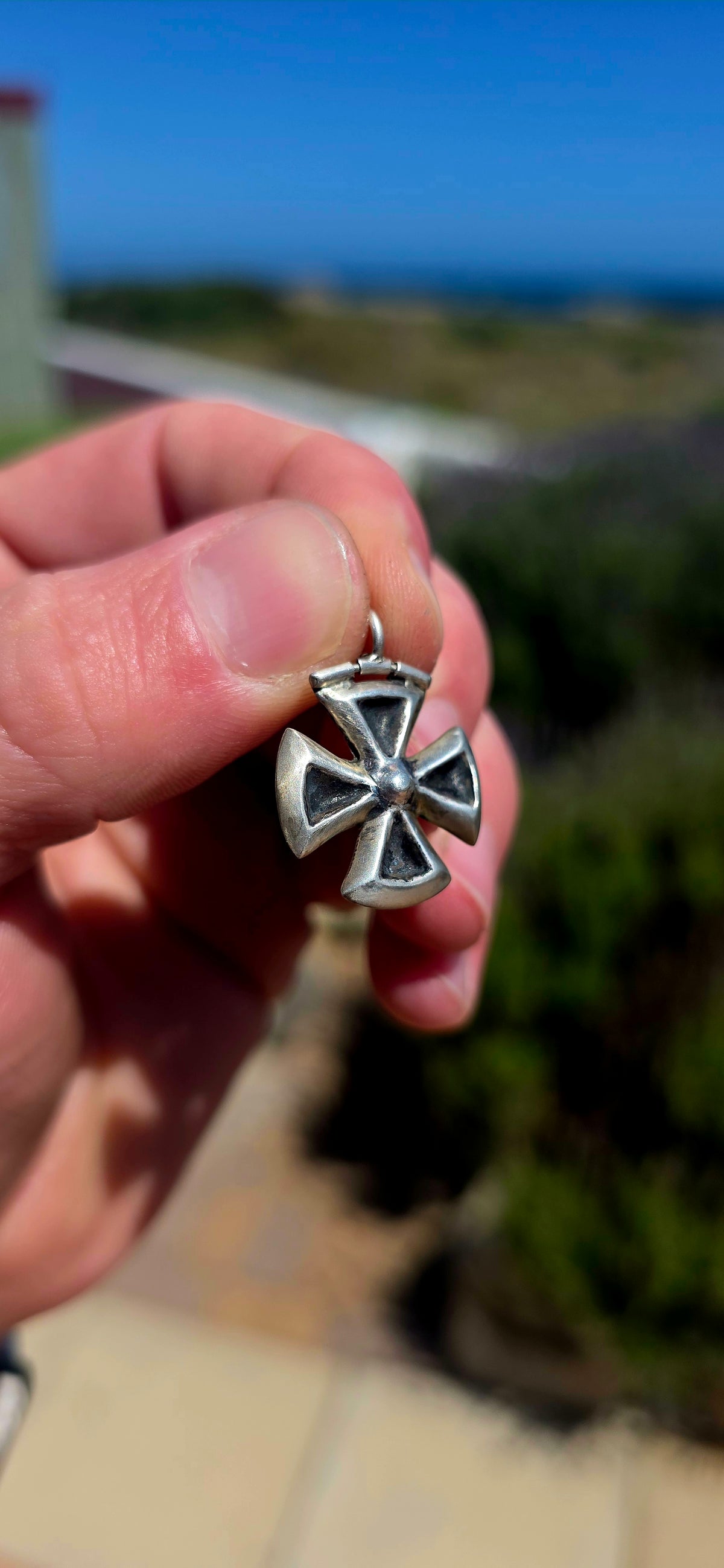 A beautifully crafted vintage sterling silver fob pendant in the distinctive shape of a Maltese-style cross!