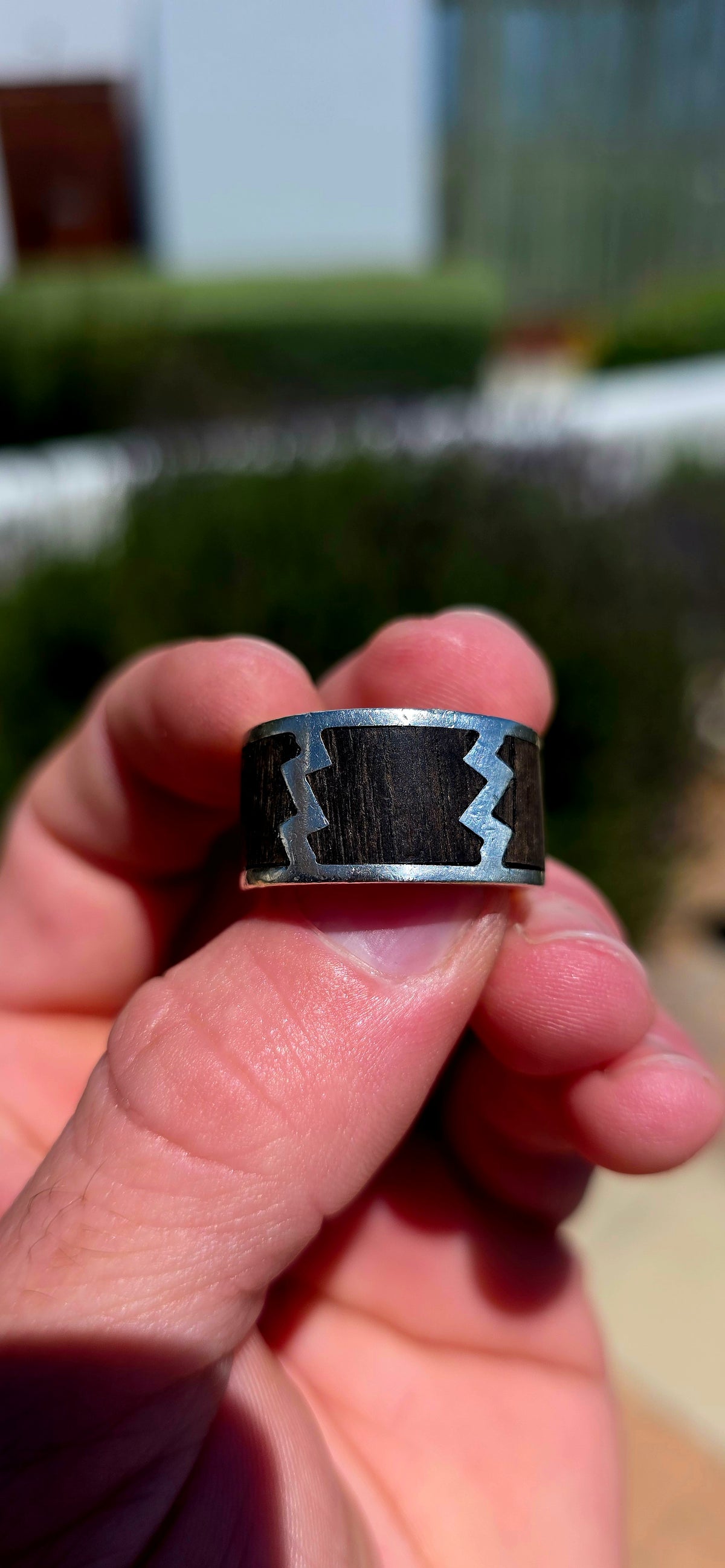 An absolutely fabulous, extra-chunky and wonderfully weighty men's artisan ring, beautifully crafted in solid sterling silver with contrasting dark natural wood inlay!